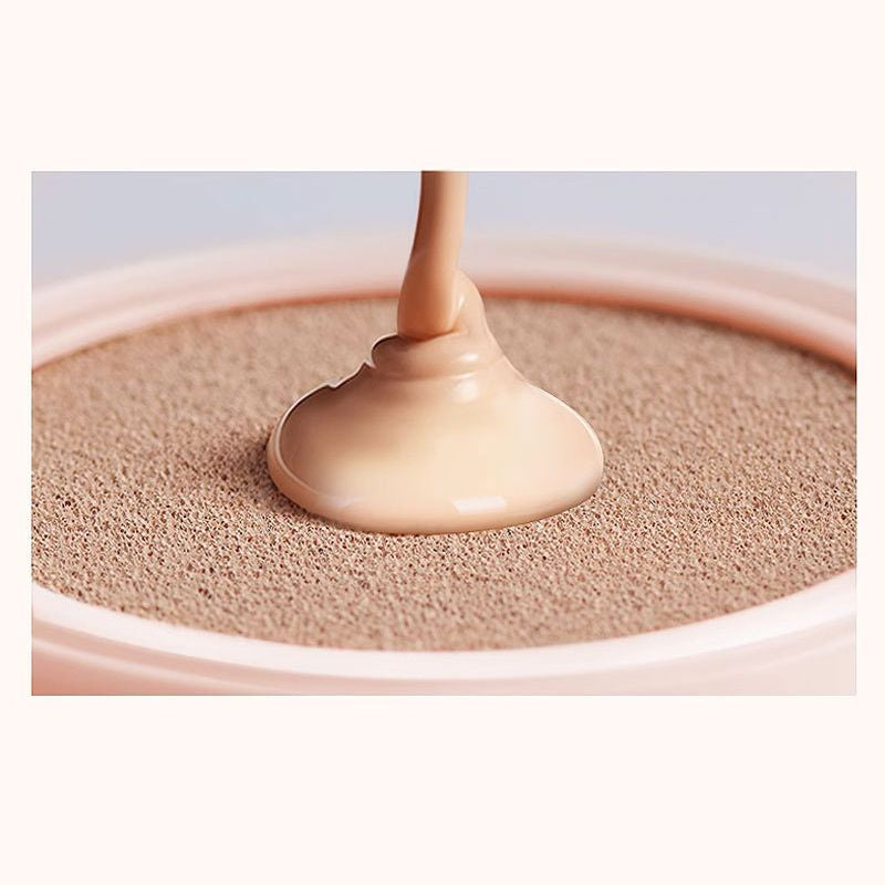 Foundation with cushion effect, BB cream – provides coverage, moisturizes the skin, lasts for a long time without smudging, controls oil production, and serves as an oil-absorbing base