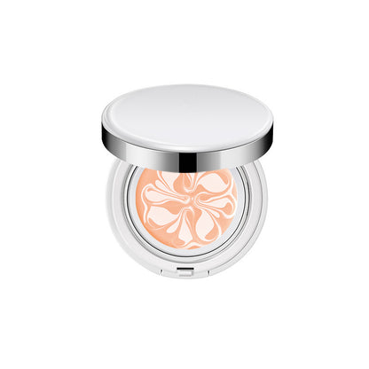 Natural-looking foundation for commuting – lightweight, moisturizing, and concealing, with an air cushion formula
