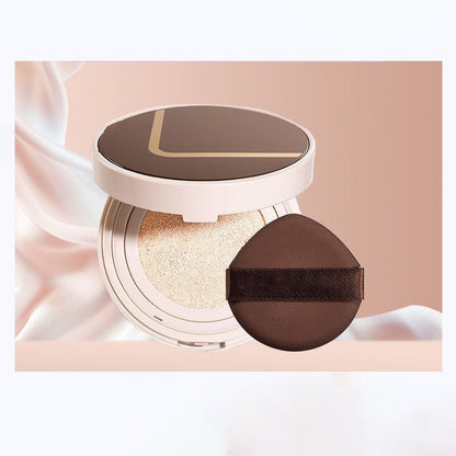 Cushion foundation, cushion BB cream – provides long-lasting coverage, does not smudge easily, and offers moisturizing and oil-control properties