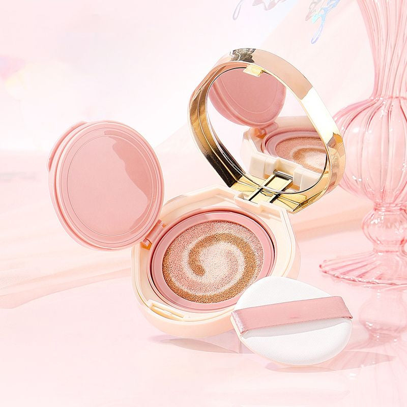 This long-lasting, three-color cushion foundation is delicate and lightweight to apply; it provides a smooth, natural finish while offering excellent coverage