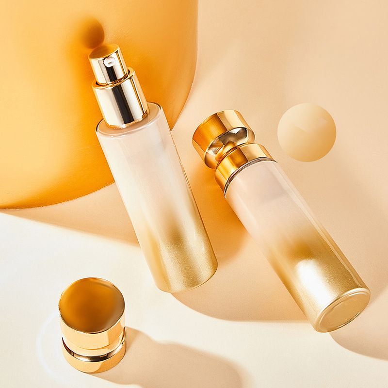 Long-lasting, waterproof, oil-control, moisturizing, and concealing foundation