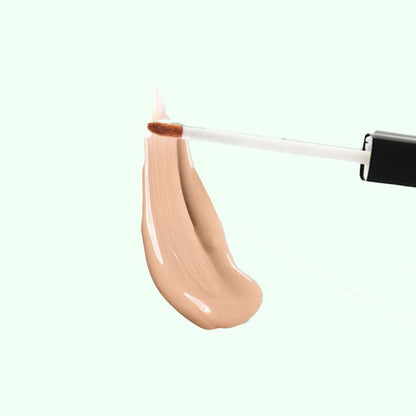 Concealer with waterproof properties, long-lasting coverage for spots, pimples, and dark circles; does not smudge