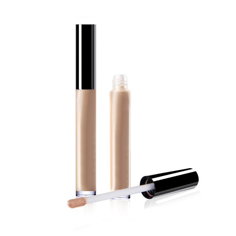 Long-lasting foundation with concealing effects, available in a small round tube – suitable for yellowish or dark skin types