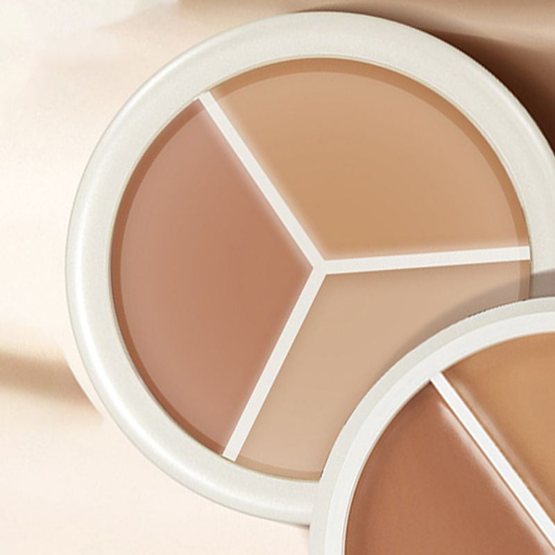 Three-color concealer for covering spots, acne marks, and dark circles