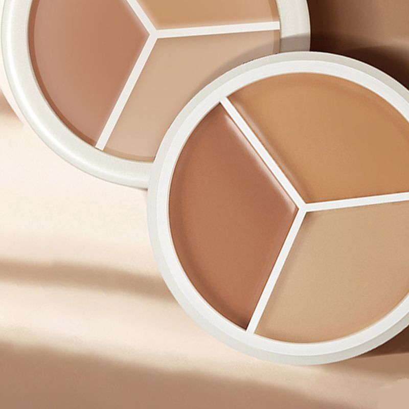 Three-color concealer for covering spots, acne marks, and dark circles