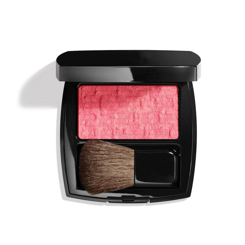 Monochromatic Blush Powder: Brightening, Shimmering, Matt Blush