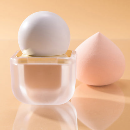 Moisturizing, water-resistant foundation for cosmetics