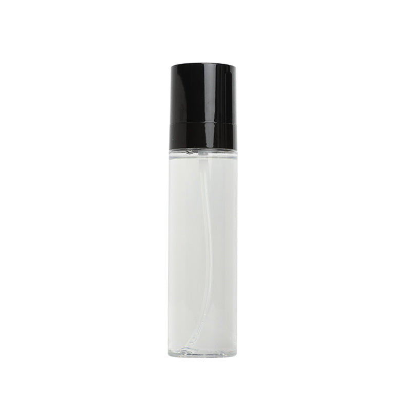 Long-lasting, smudge-free moisturizing and setting spray