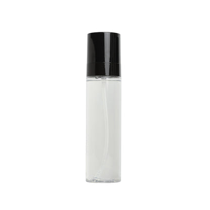 Long-lasting, smudge-free moisturizing and setting spray
