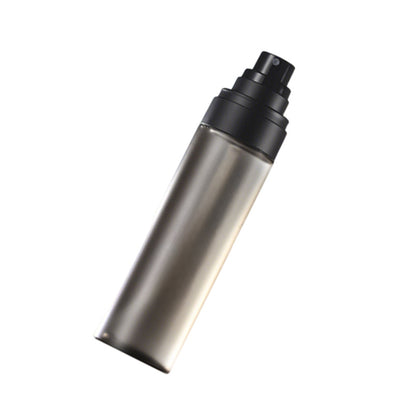 Gray waterproof, sweat-resistant, long-lasting makeup-setting spray with soft mist and moisturizing effect