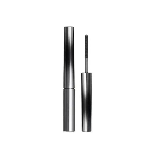 Black Tube Mascara: Long, Curved Base Gel that Provides Staying Power without Smudging