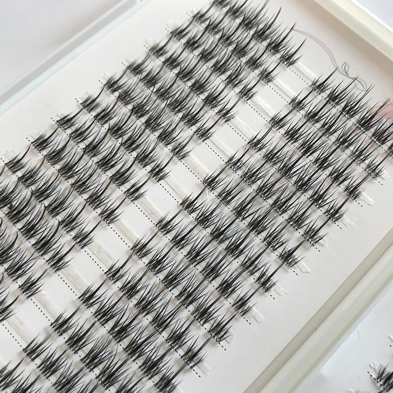 Large-capacity lazy person set of three fake eyelashes: Feather fan encrypted style eyelashes