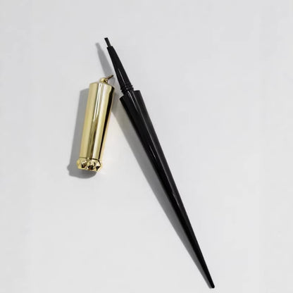 Waterproof, sweatproof, smudge-proof, easy-to-use double-ended eyebrow pencil, suitable for beginners and affordable makeup.