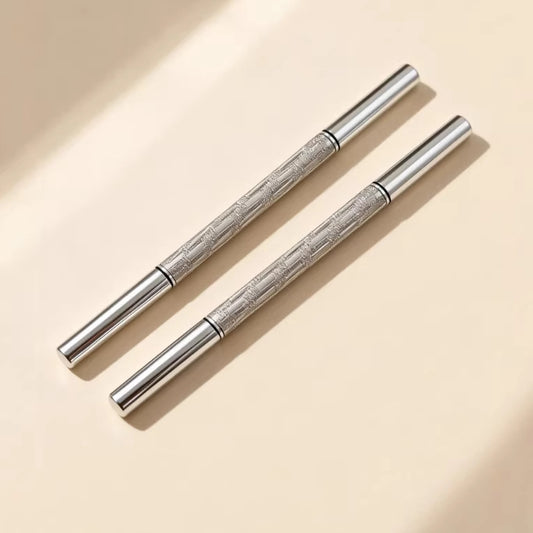 Double-ended eyebrow pencil, waterproof, sweatproof, smudge-proof, easy to apply, affordable makeup for beginners.