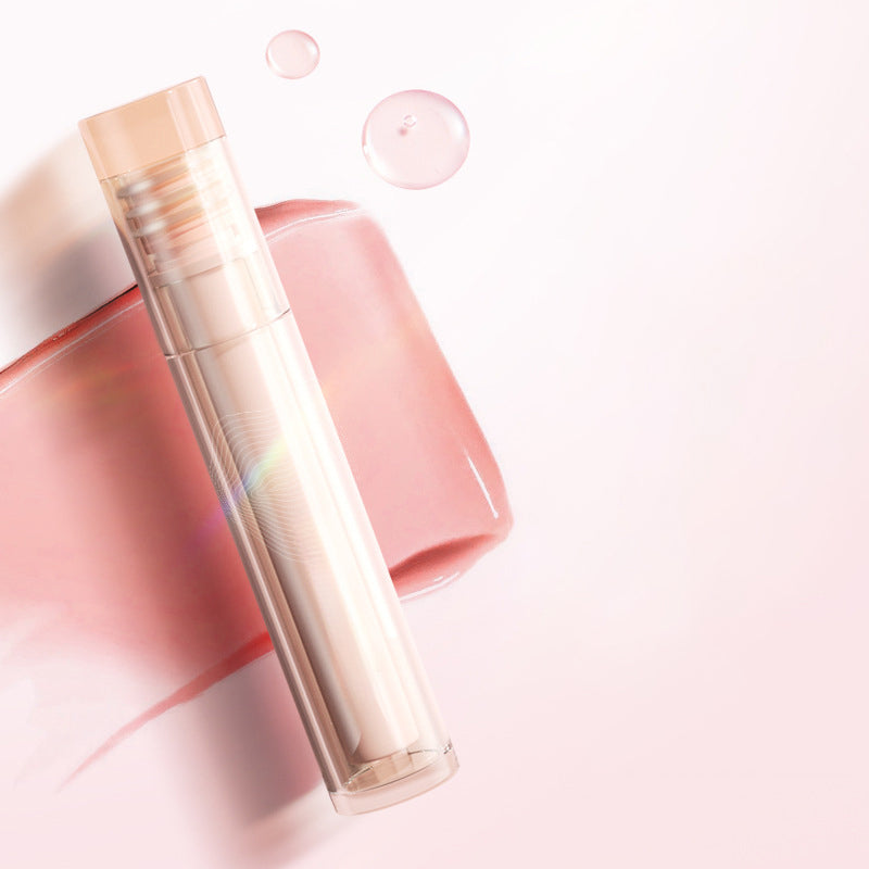 Mirror-like glossy lip gloss is lightweight, highly pigmented, moisturizing, and gives lips a plump, natural look. It's also long-lasting and brightens the complexion.