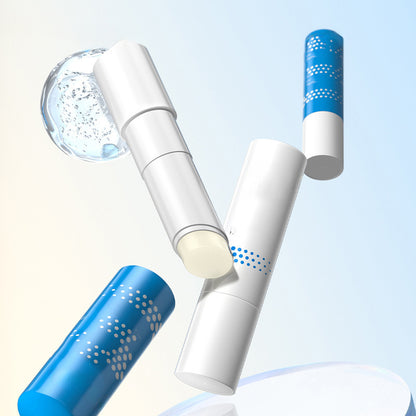 Hyaluronic acid moisturizing lip balm, colorless and odorless lip care.