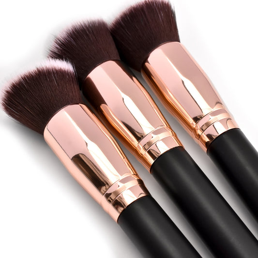 Single blush brush, contour brush, powder brush, makeup tool, foundation brush, portable makeup tool with wooden handle.