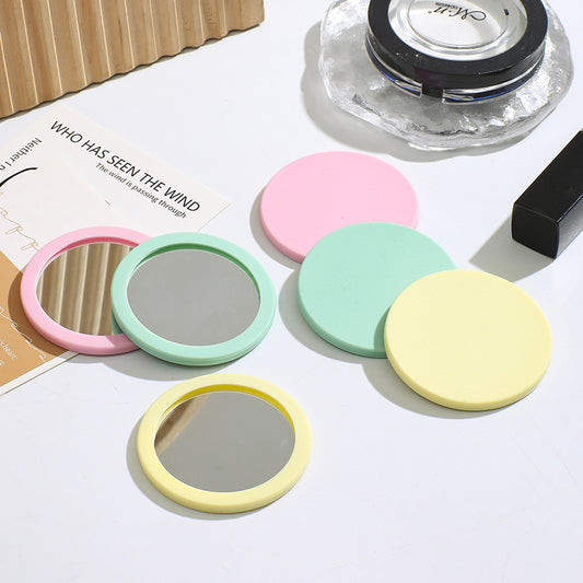 Cute silicone macaron mini portable travel mirror, popular for export, safe for children.