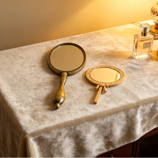 High-value, traditional Chinese style metal tassel portable makeup mirror, travel souvenir.